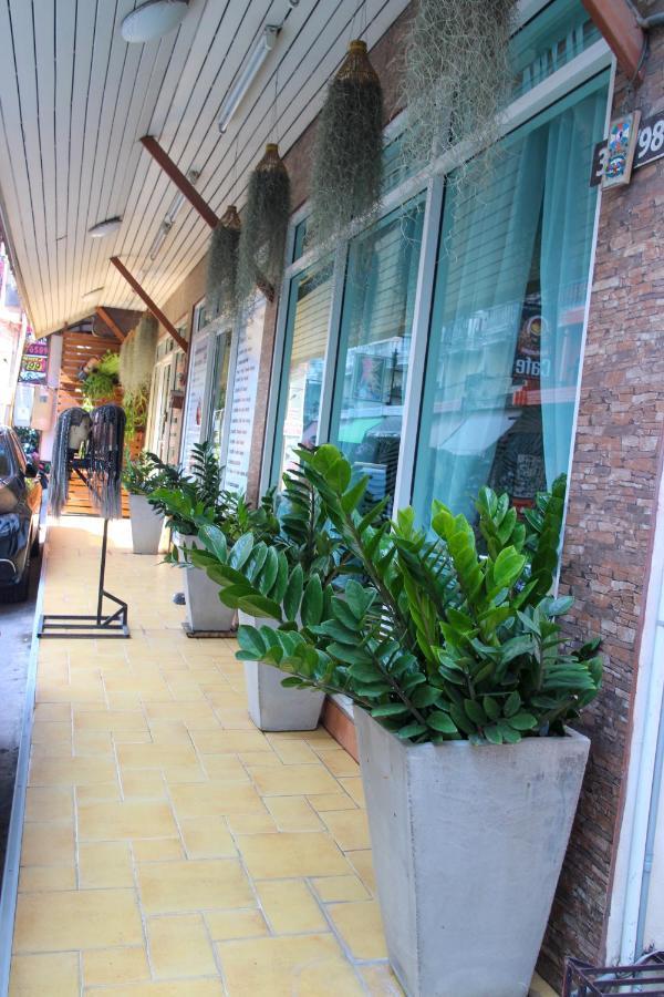 Spa Guest House Jomtien Beach Exterior photo