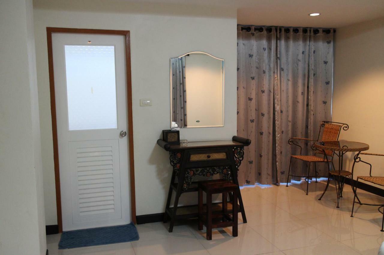 Spa Guest House Jomtien Beach Exterior photo
